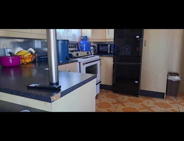 1 BEDROOM PROPERTY TO RENT IN GLENANDA